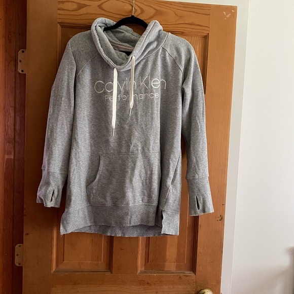 Calvin Klein Tops - Calvin Klein Sweatshirt